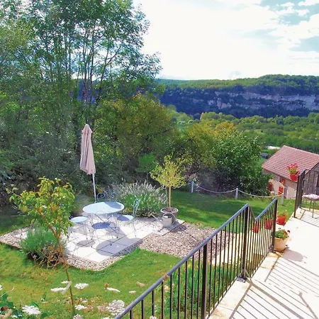 Holiday home Holiday Le Bougayrou I 811 *